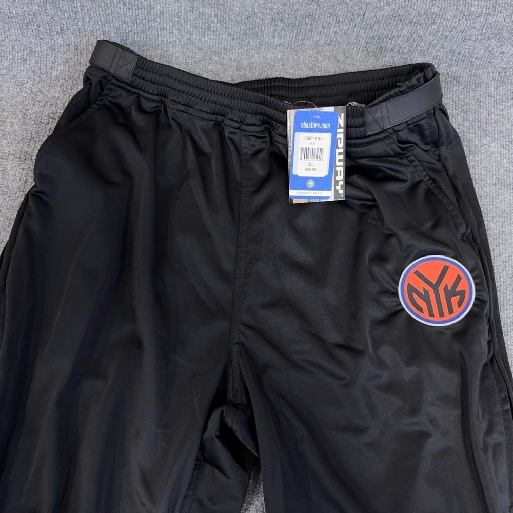 New York Knicks Pants Men XL Black ZIPWAY Full Zip Sides Warmup Logo NEW - Picture 2 of 14